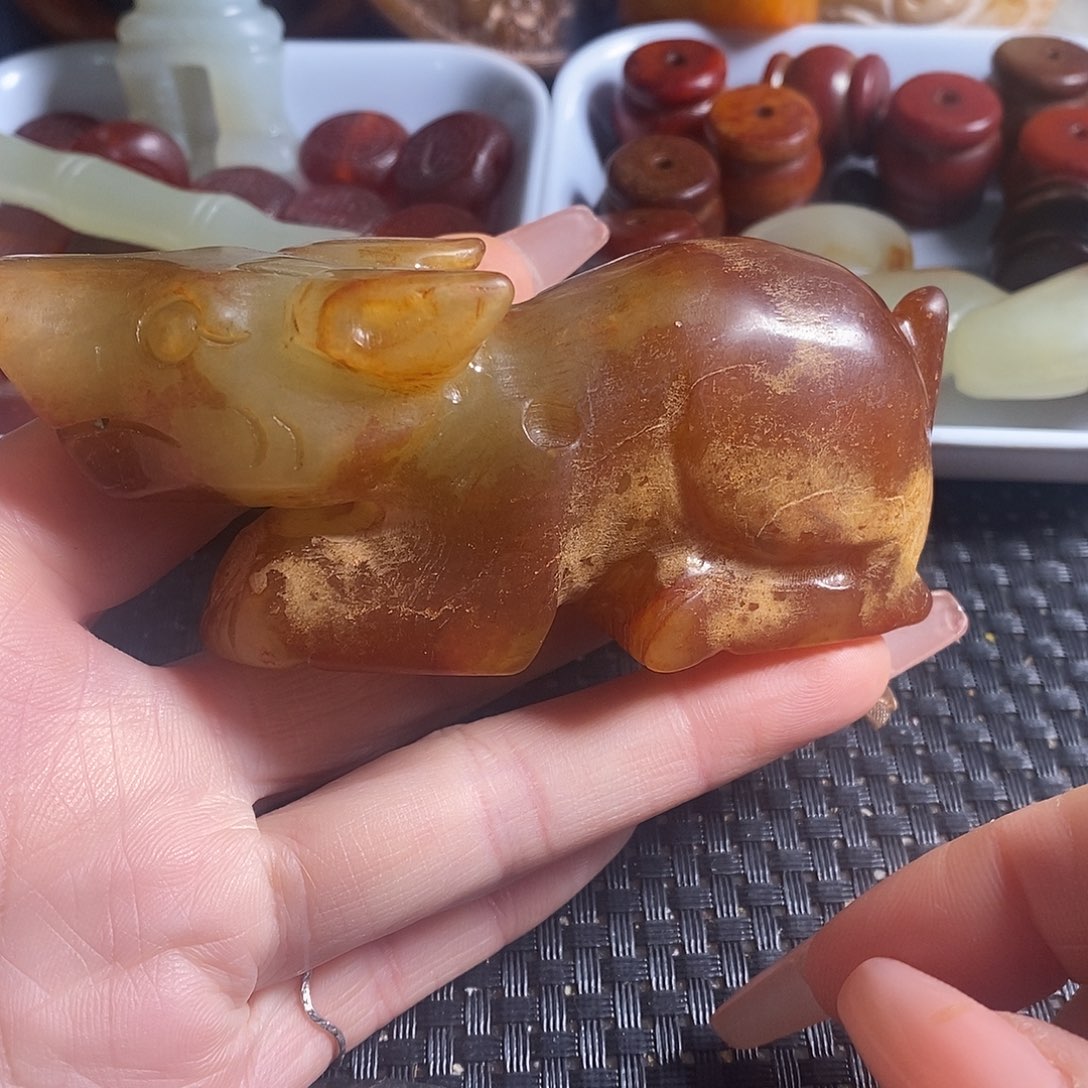 岫玉未镶嵌珠宝奇石