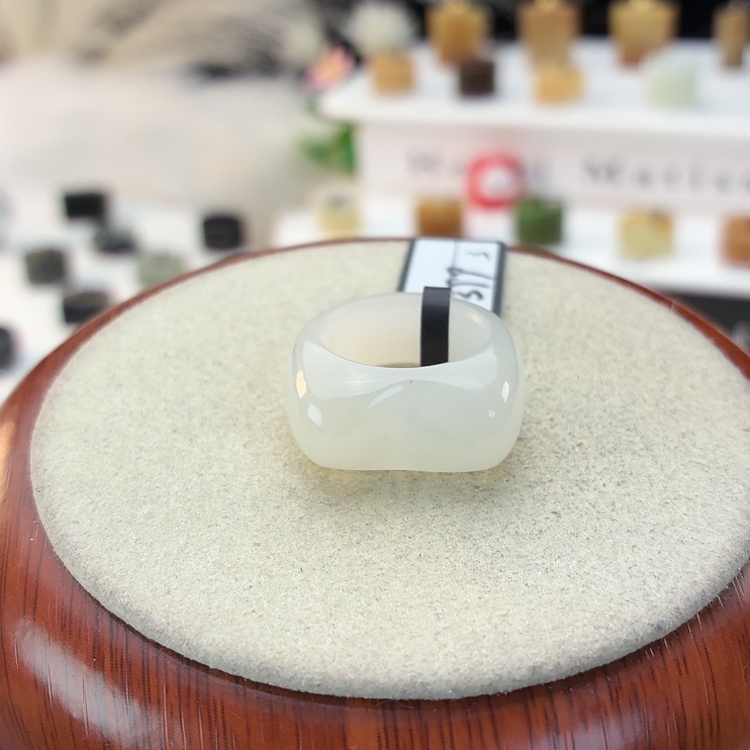 和田玉未镶嵌戒指i82冰白猫耳16.6mm