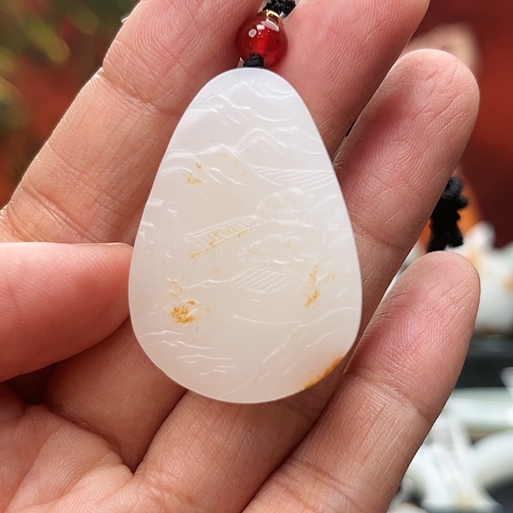 和田玉颈饰未镶嵌