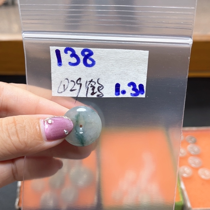定制翡翠未镶嵌鹤不