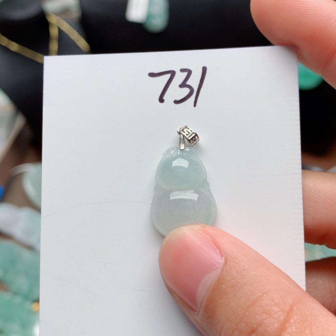 翡翠颈饰银S925镶嵌吊坠