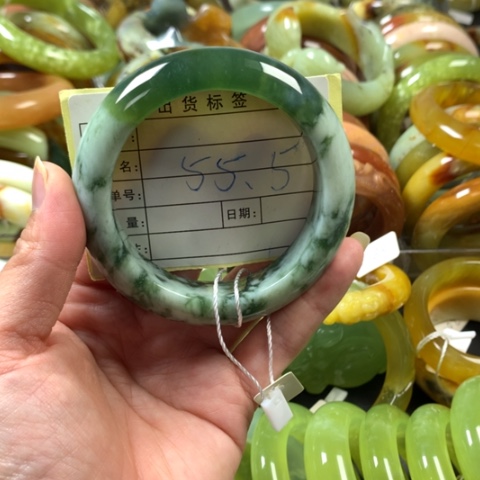 岫玉手镯未镶嵌8号