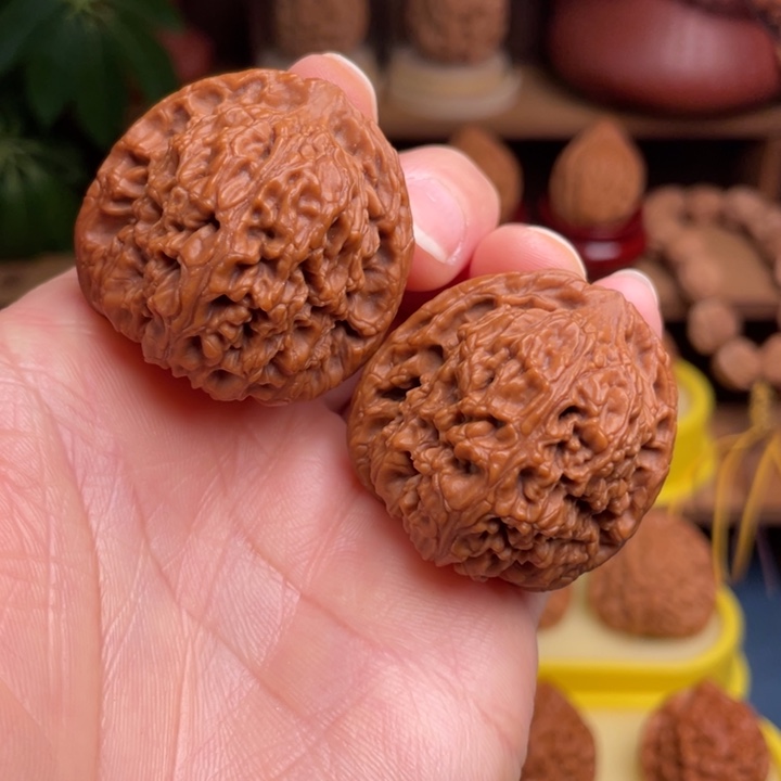 文玩核桃把件南疆石38