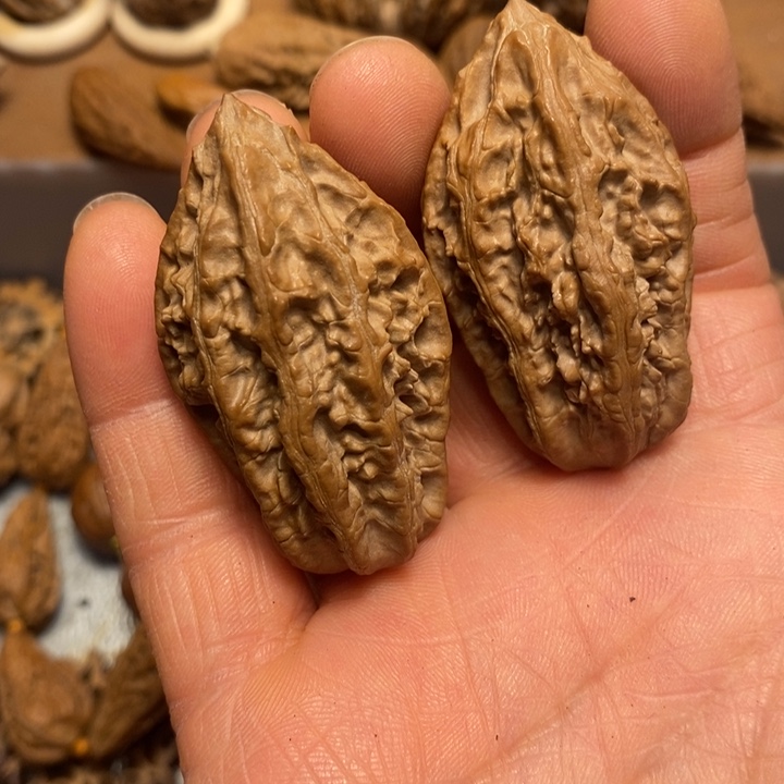 文玩核桃吊坠不错