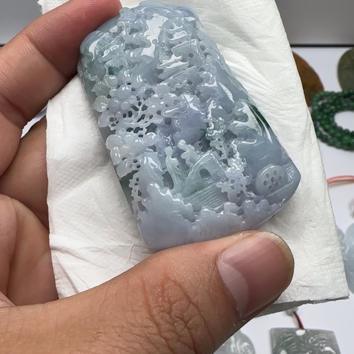 颈饰未镶嵌翡翠山水