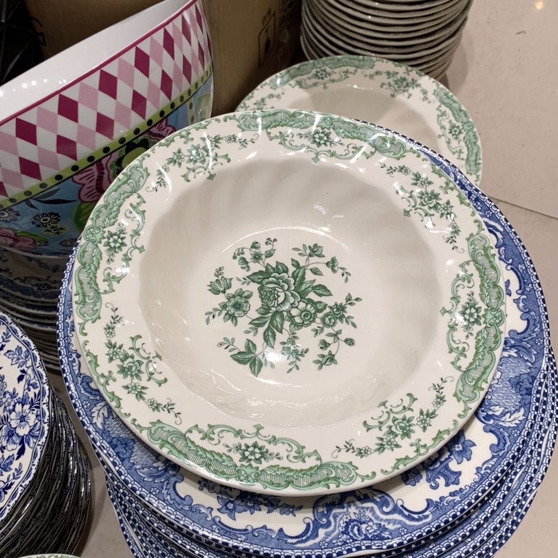 瓷微瑕绿色八寸草帽盘