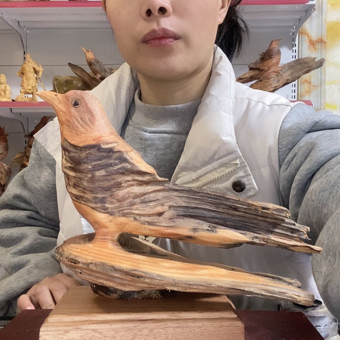 松木佛****8琥珀木精美摆件工艺品