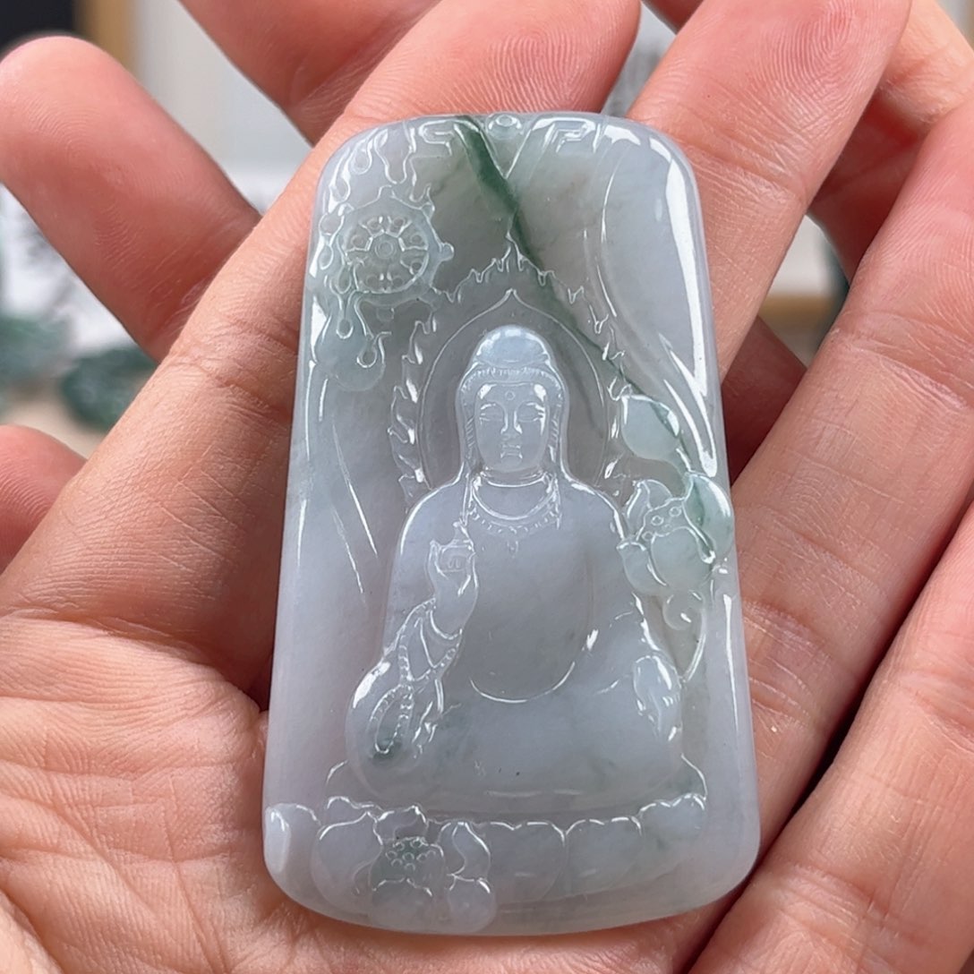 翡翠颈饰未镶嵌人***途