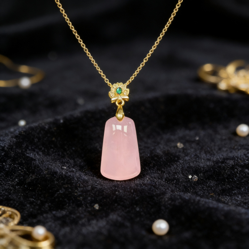 F21-天然  高端  大气   -时尚  粉玉髓  粉无牌事吊坠-配链子