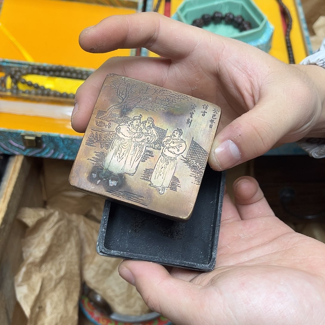 大叶紫檀（黑酸枝木类）