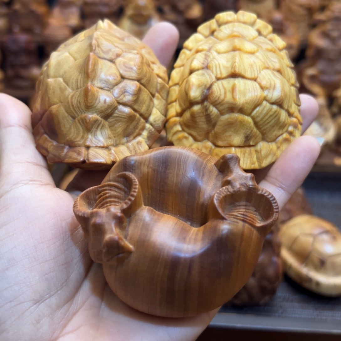 毓***柏木（崖柏）手把件