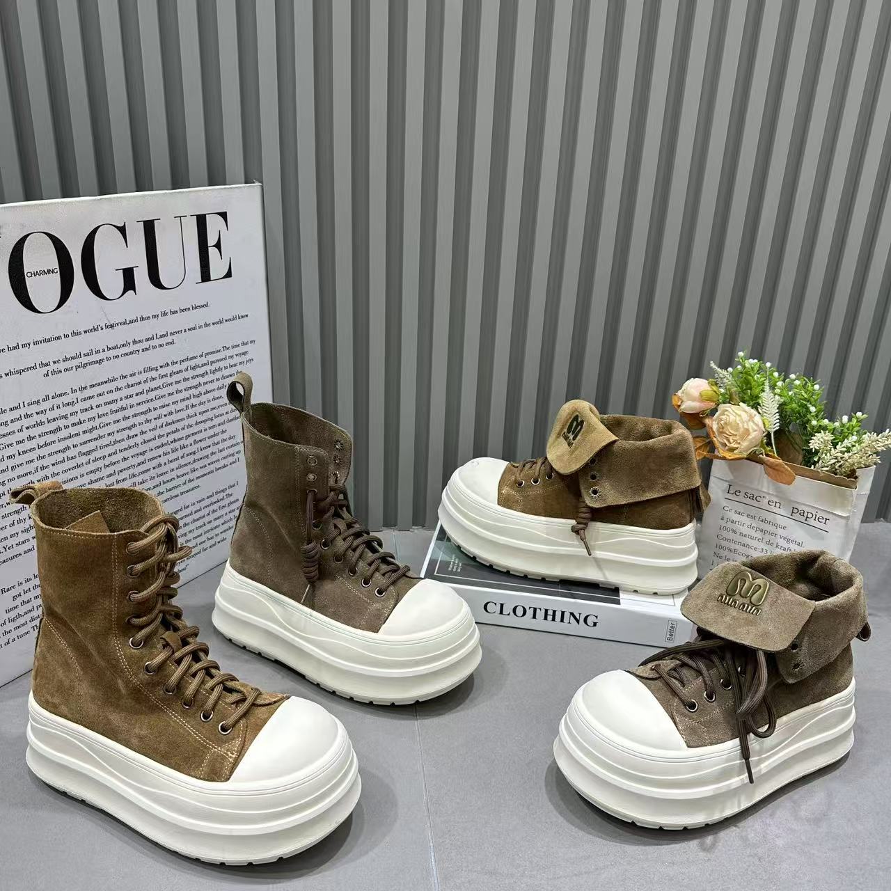 【SS】2025年新款厚底高帮女百搭增高休闲松糕底舒适小众两穿面包鞋