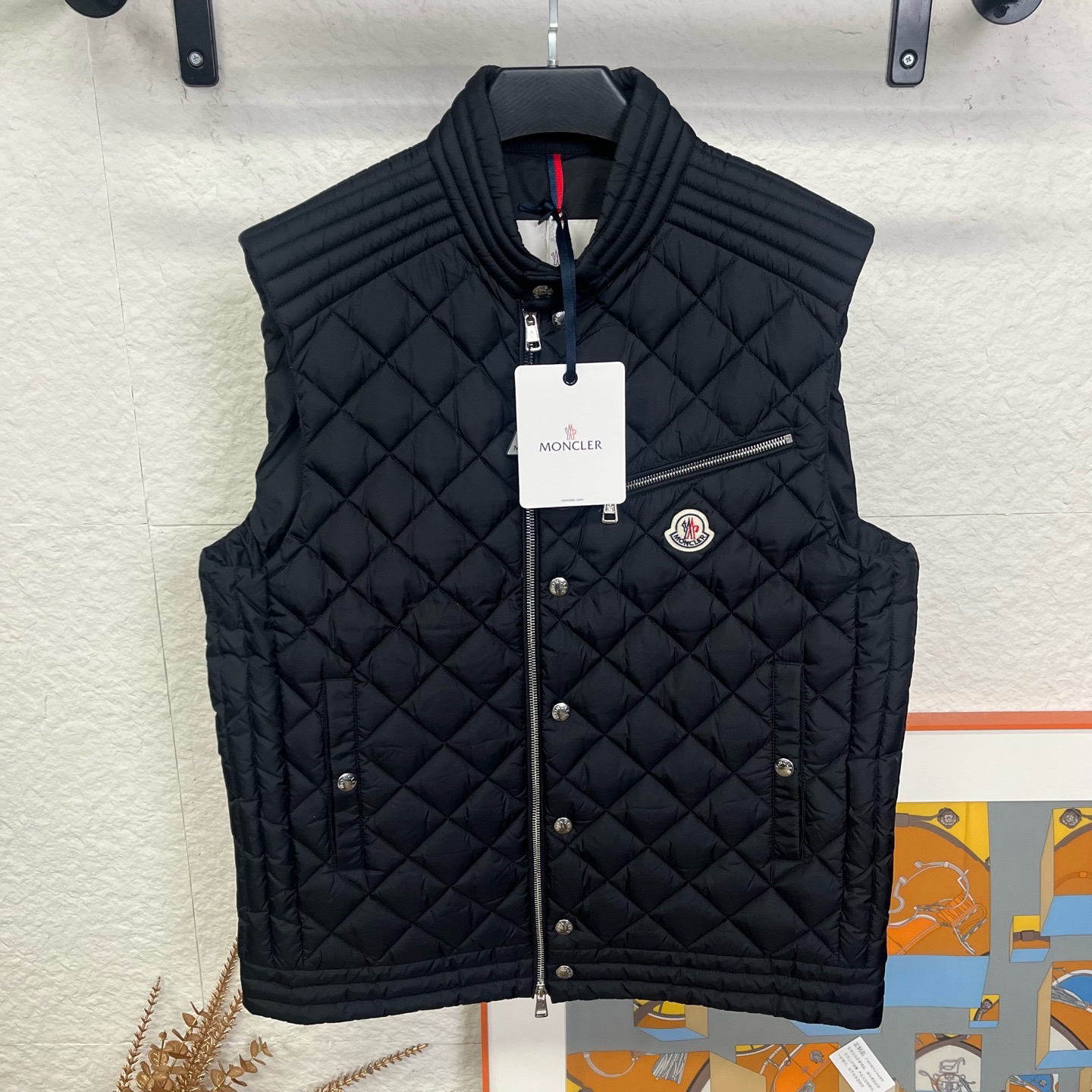 未使用 MONCLER 菱纹绗缝拉链口袋马甲/4码/2510241