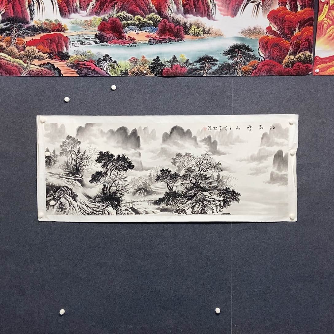 国画小六尺水墨山水一副