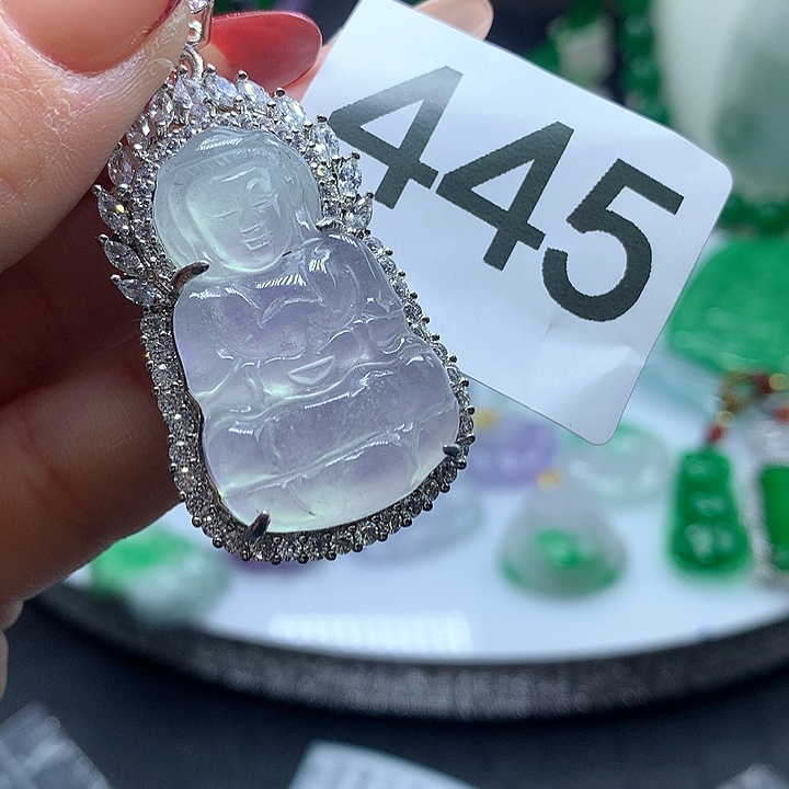 翡翠吊坠(赠链)未镶嵌