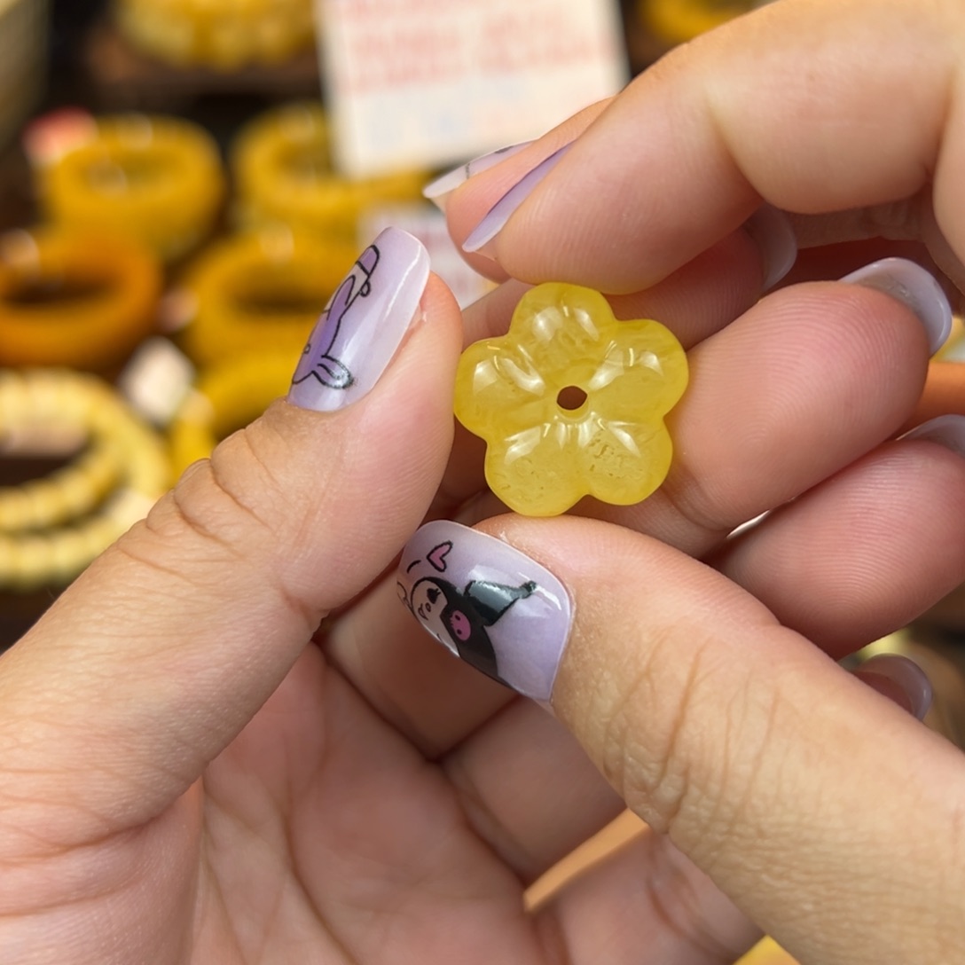 琥珀裸石未镶嵌kknnnmmmmm