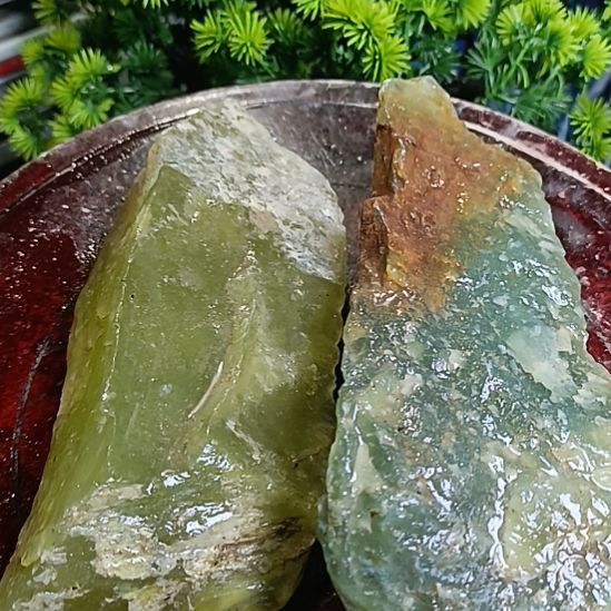 蛇纹石玉未镶嵌珠宝奇石