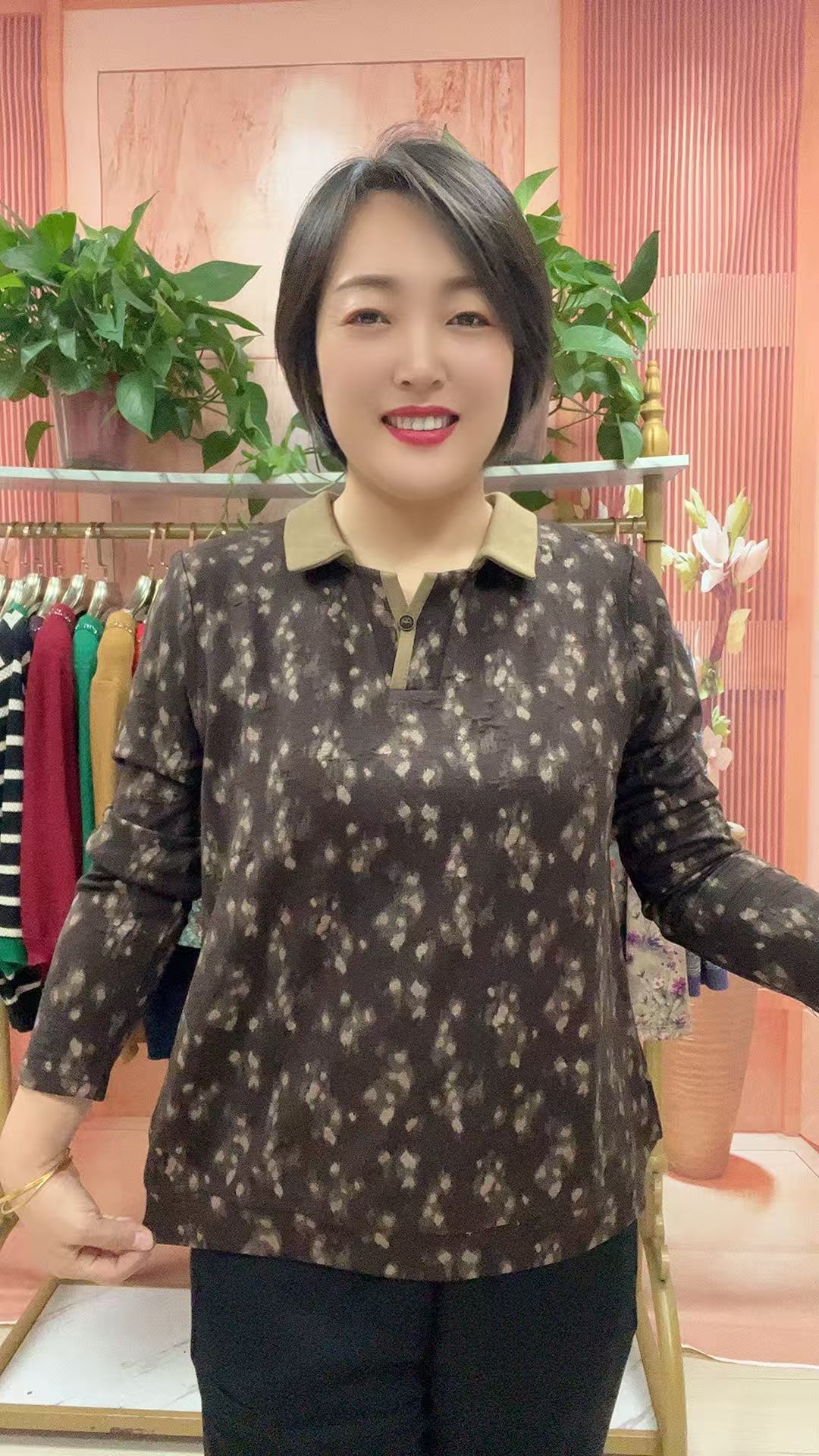 厚款衬衣薄款宽松纽扣网红中老年女装常规衬衫百搭