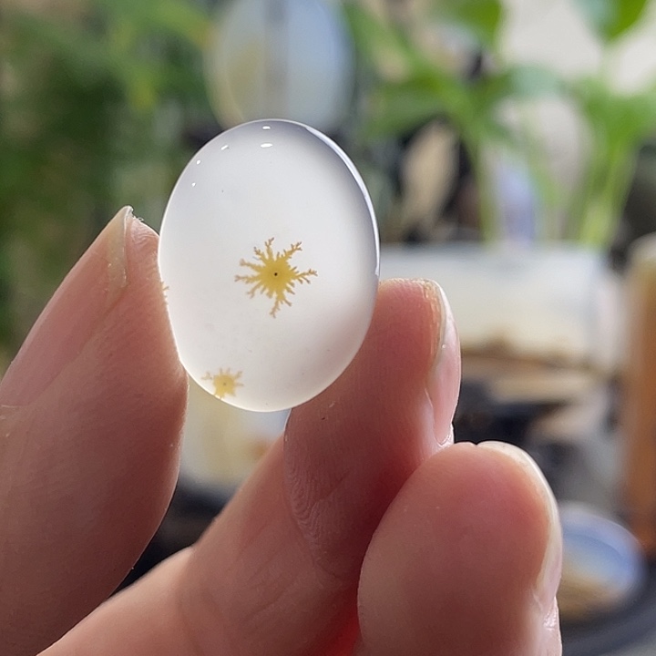 玛瑙/玉髓未镶嵌珠宝半成品