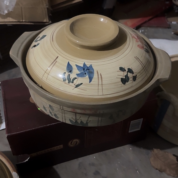 瓷片陶瓷盘子碗啥都有