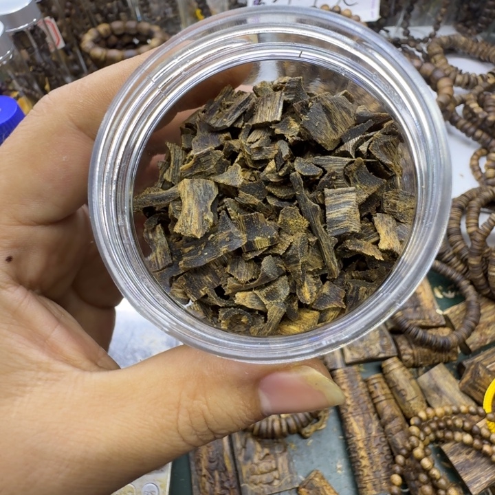 ￥***0沉香碎屑沉香奇楠沉香沉水熏香碎料56克