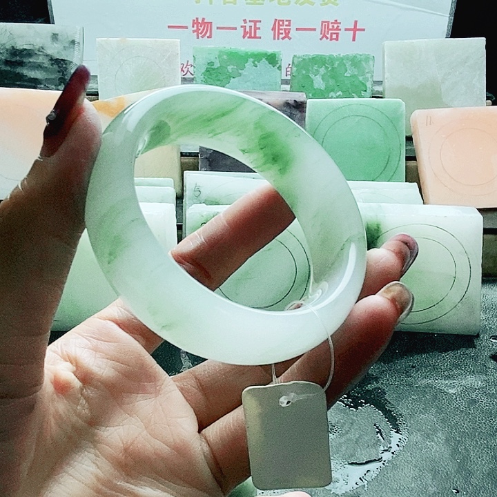 美***祥定制石英质玉（天山翠）