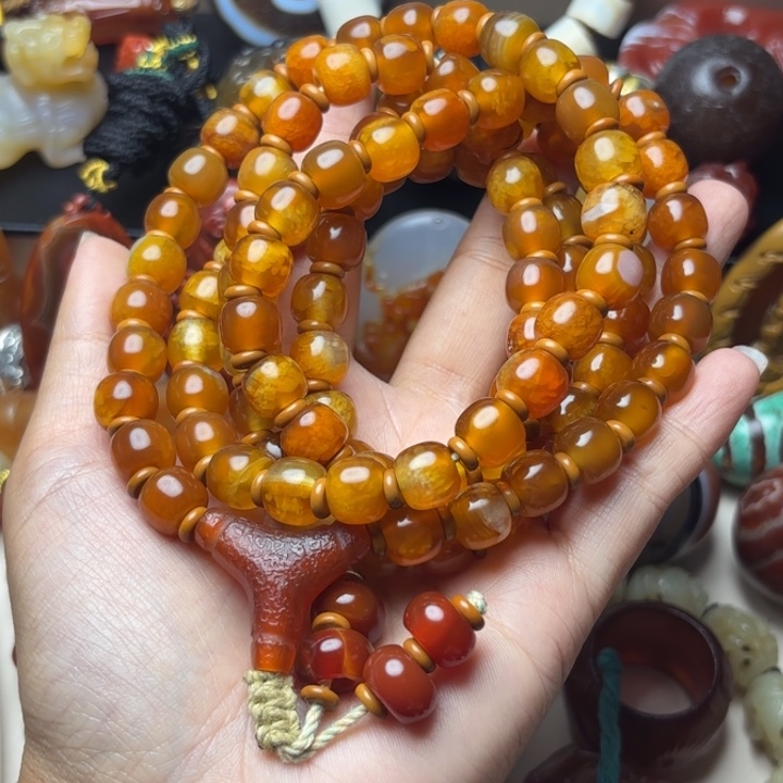 华***》玛瑙/玉髓未镶嵌颈饰