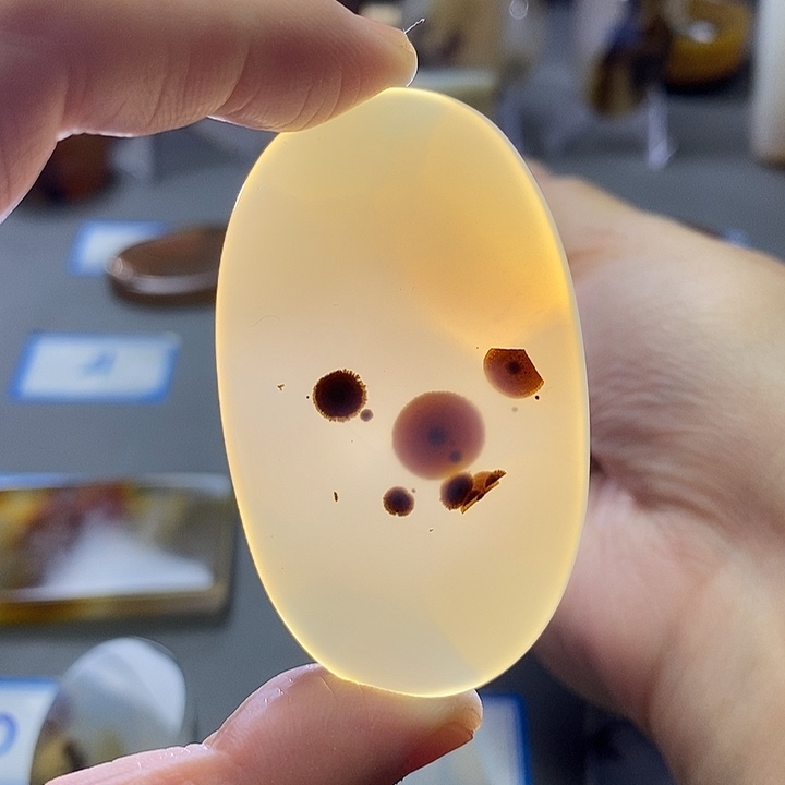 玛瑙/玉髓未镶嵌珠宝半成品126