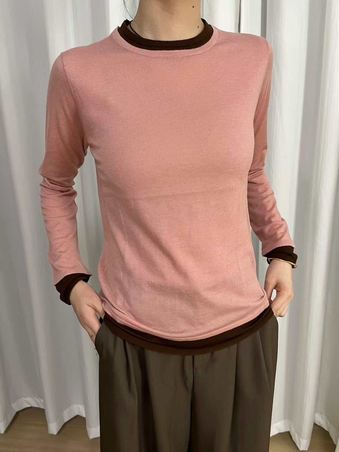 针织纯色常规款休闲女装长袖拼接色显气色