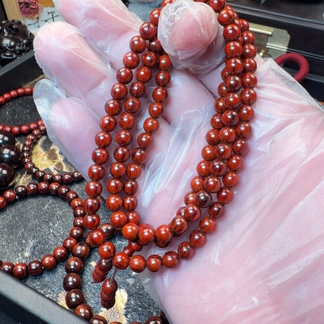 彬***兵小叶紫檀手串/手链0.6*108