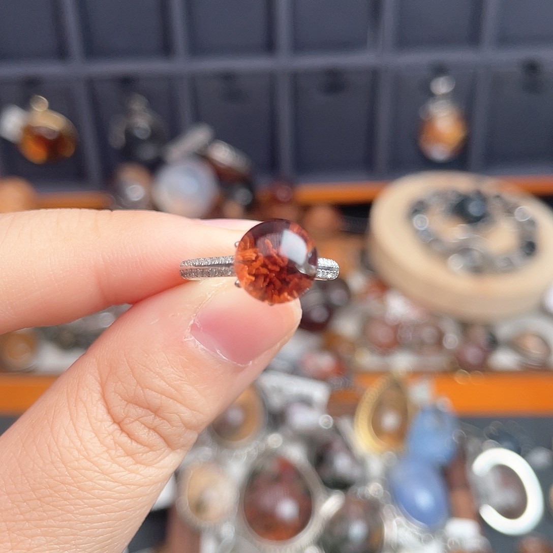 水晶戒指银S925镶嵌坏*娃