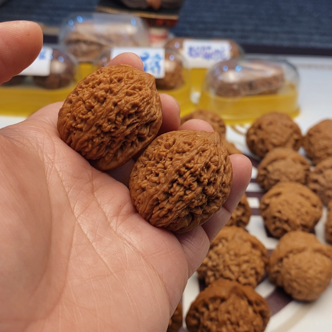 文玩核桃吊坠蒜头33尺