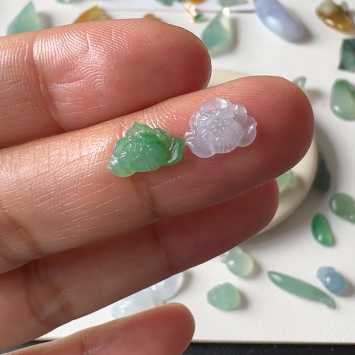 定制翡翠未镶嵌莲花