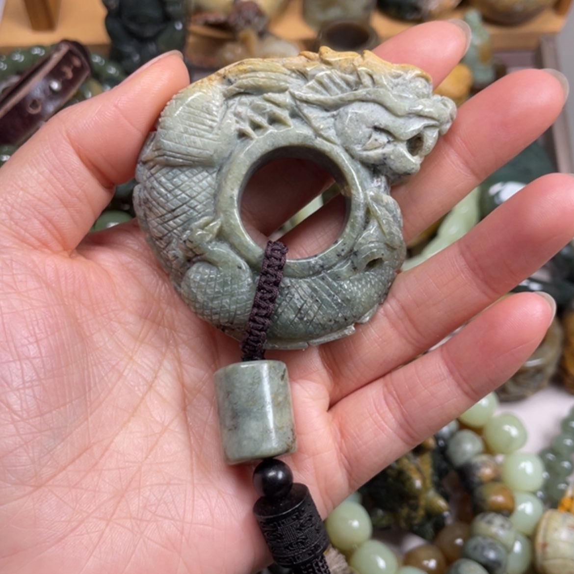【闪购商品】岫岩河磨玉（透闪石质玉）未镶嵌把件