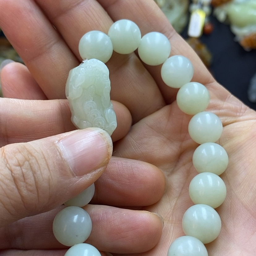 【闪购商品】蛇纹石玉手牌未镶嵌