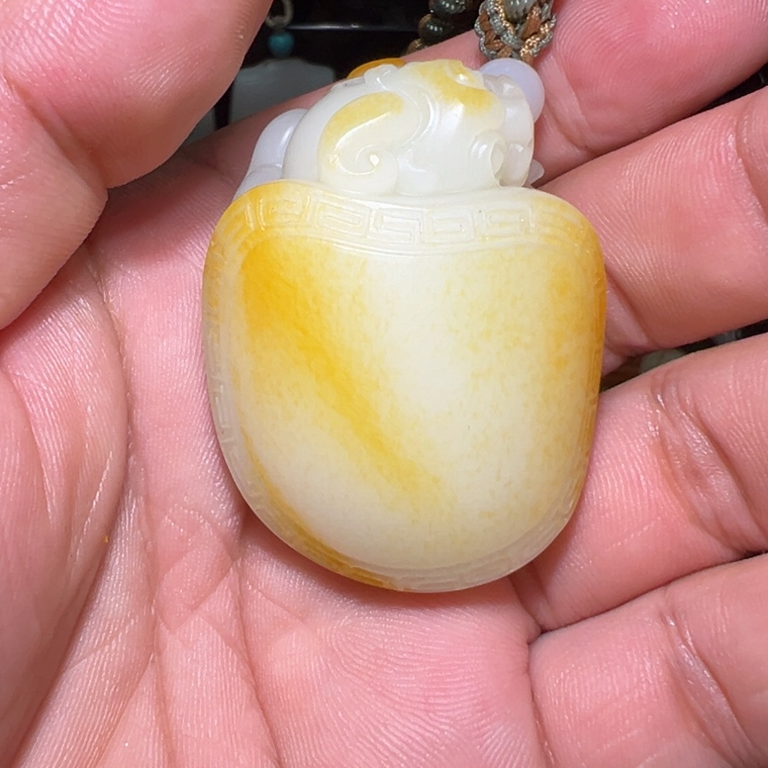 和田玉（糖玉）未镶嵌颈饰