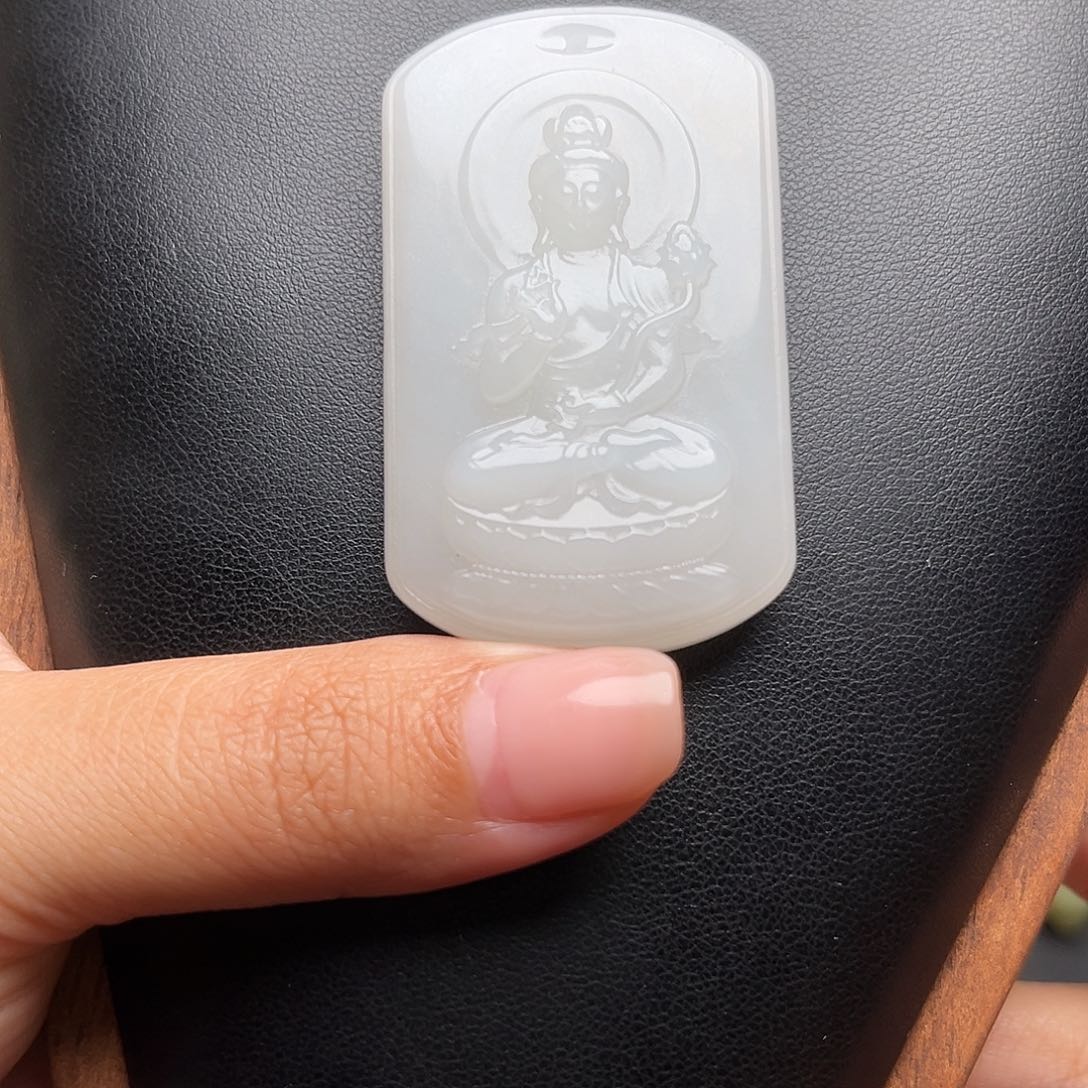宝***儿和田玉未镶嵌颈饰