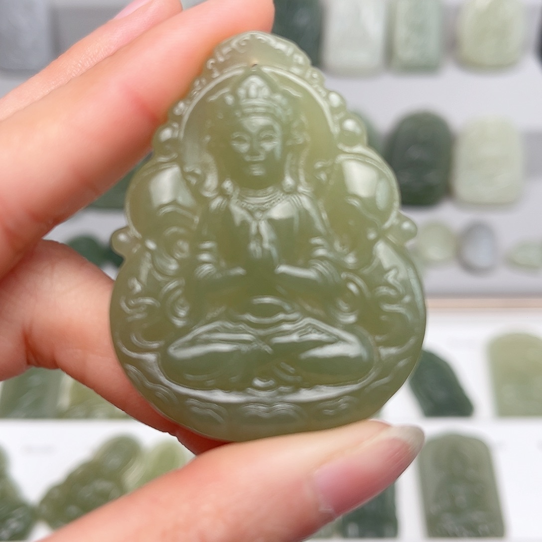 和田玉颈饰未镶嵌小*