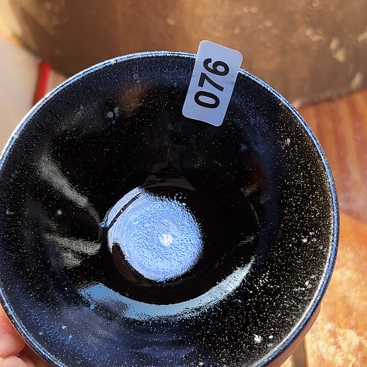 茶盏只有我们俩的钱能拿