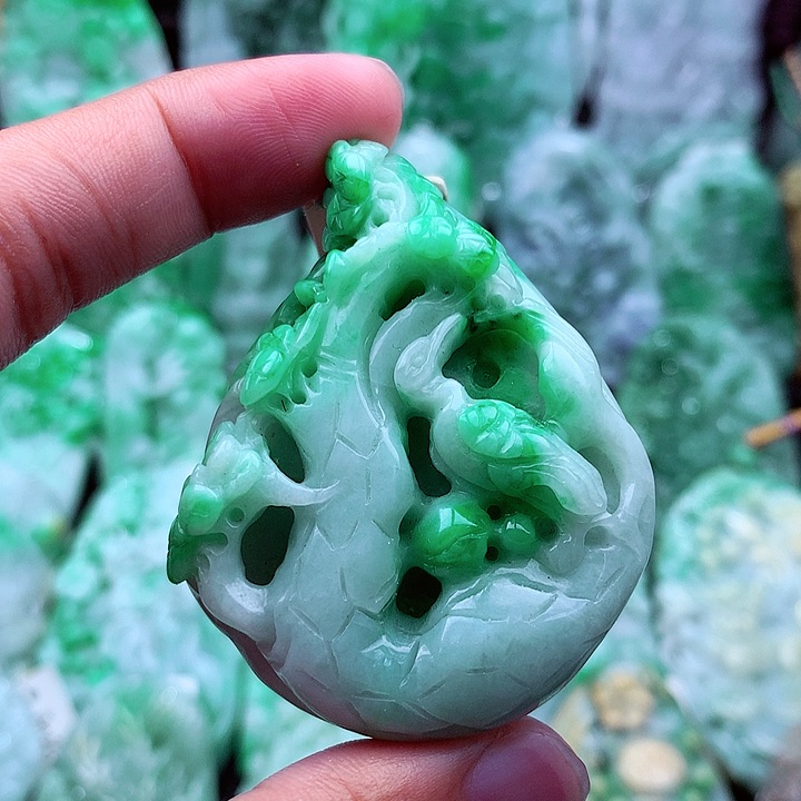 翡翠吊坠(不含链)未镶嵌
