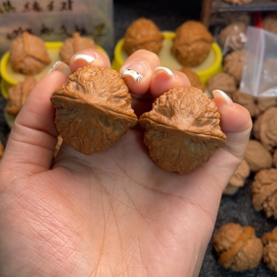 迟***沐吊坠文玩核桃4穿山甲