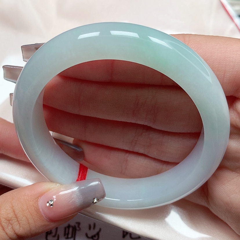 【闪购商品】翡翠手镯未镶嵌55圈