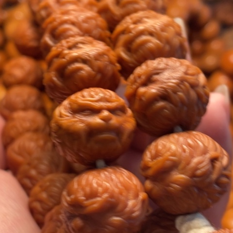 手串猴头核桃怪**浪舞台