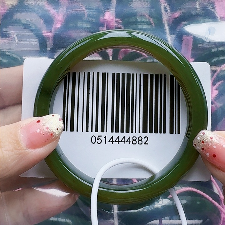 和田玉手镯未镶嵌5556