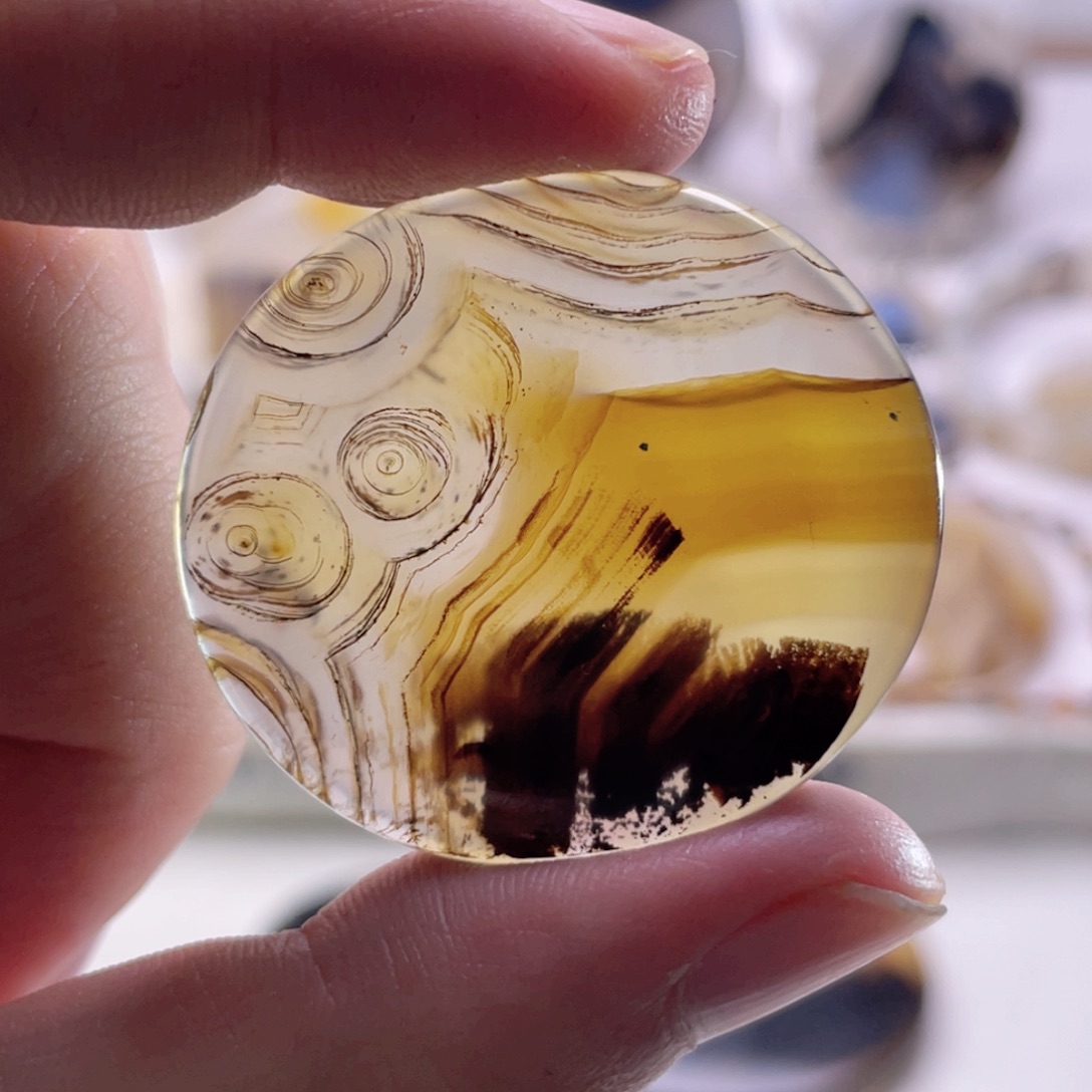 玛瑙/玉髓未镶嵌珠宝奇石