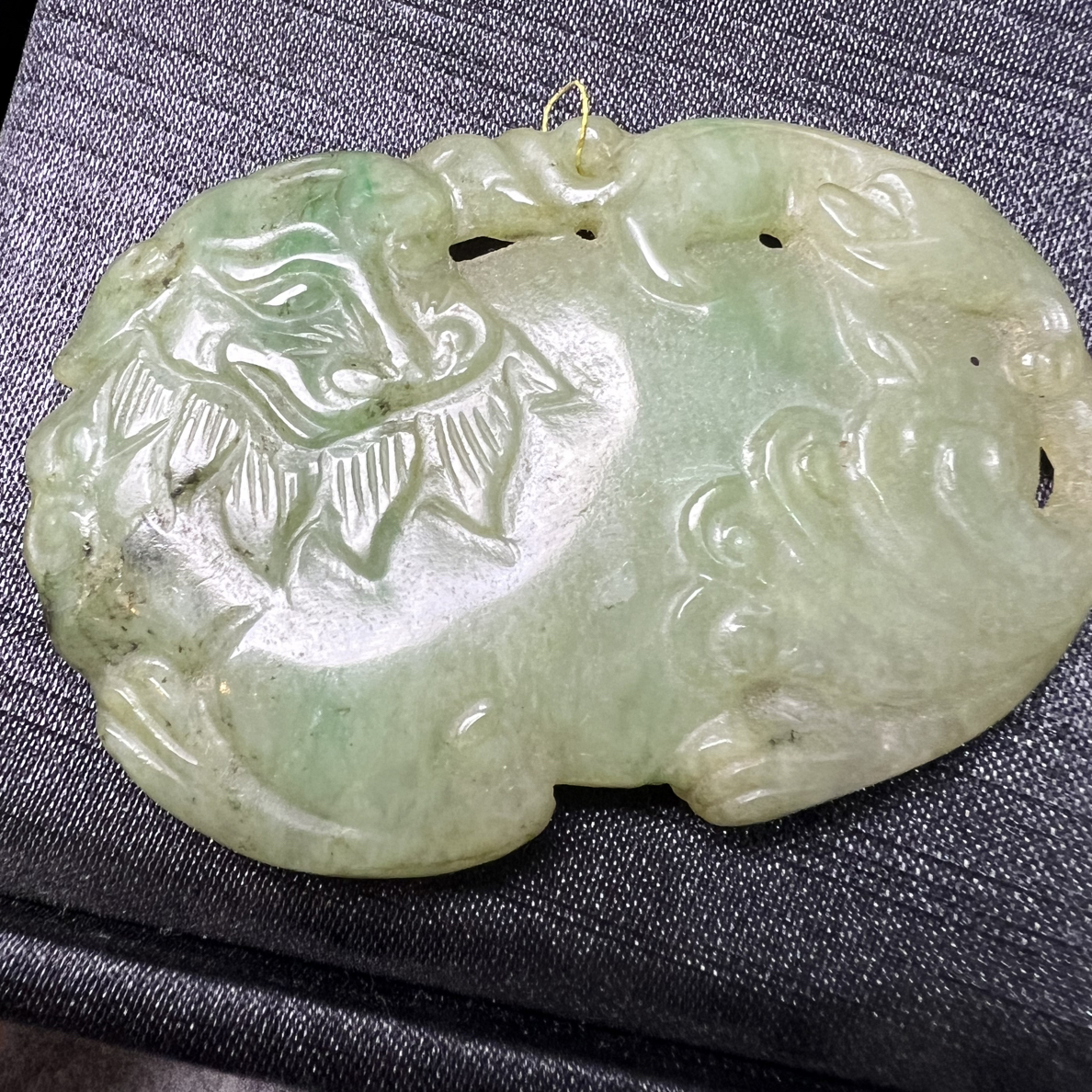 翡翠麒麟腰牌玉带钩