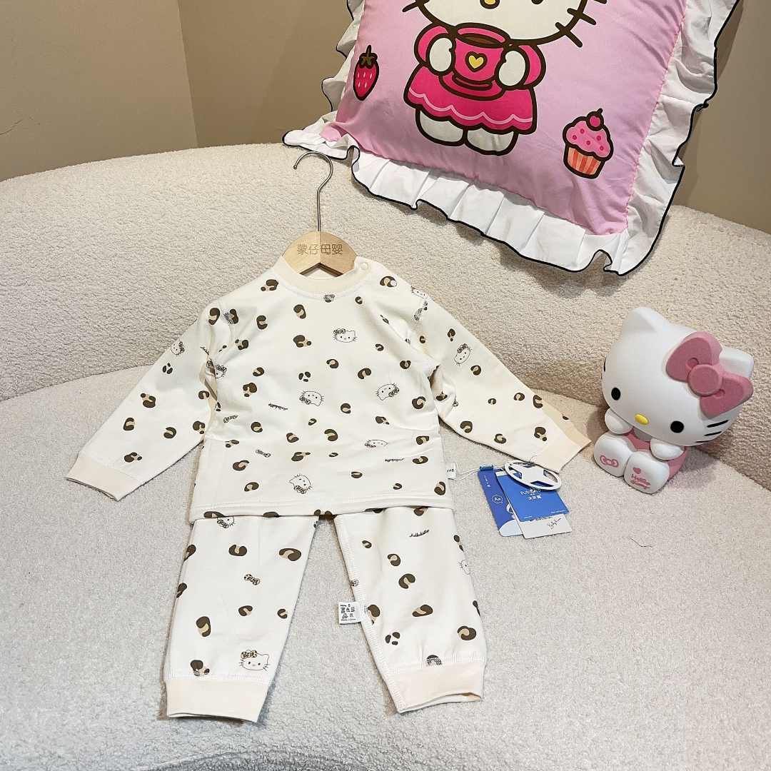 未来星-【豹纹凯蒂061-531高腰款】鹅绒蚕丝肩扣家居服套装