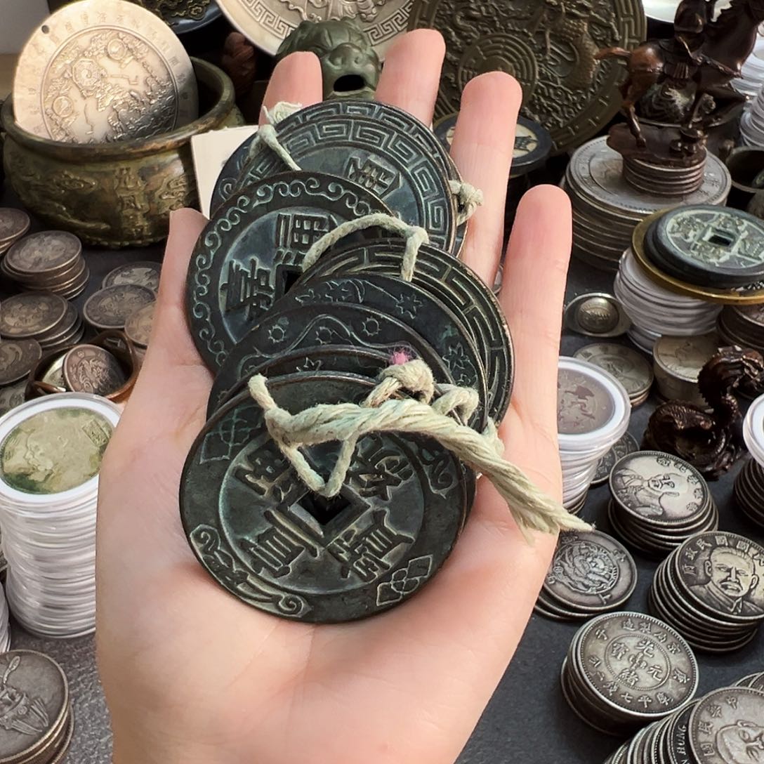 金属复古风格摆件