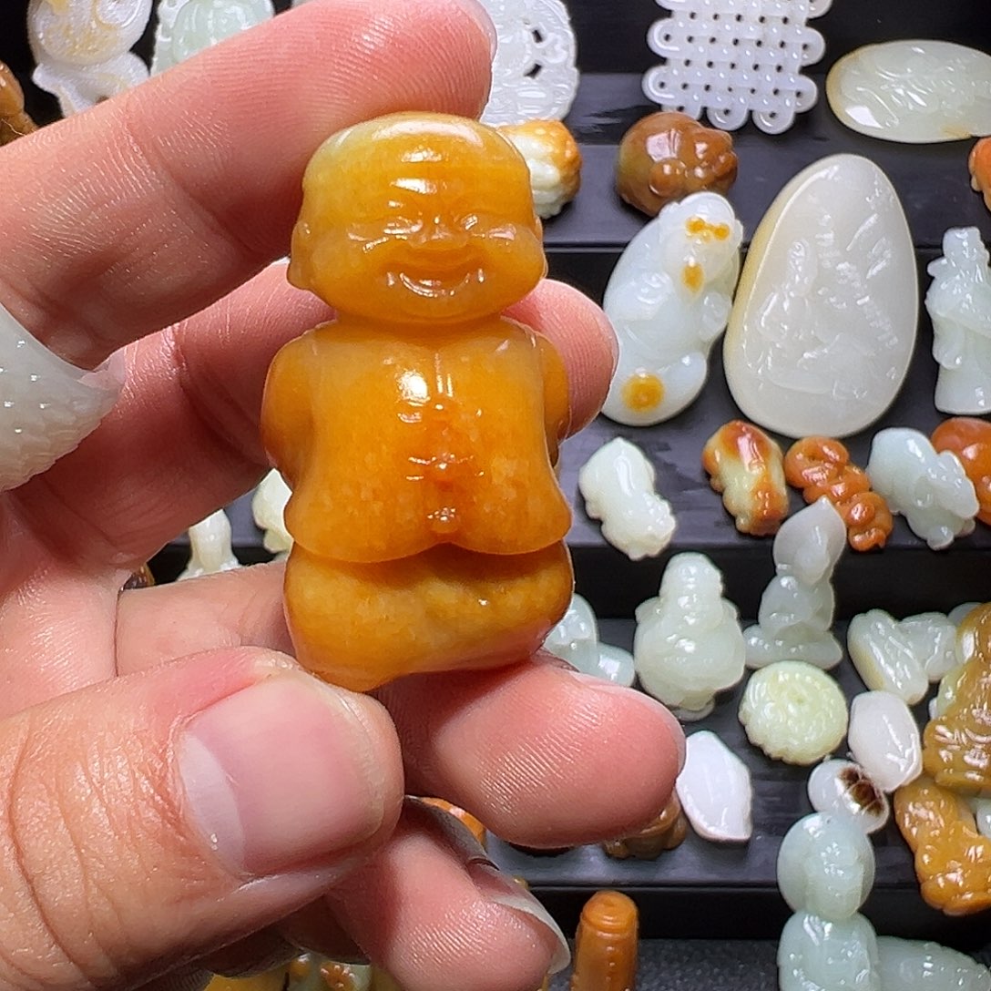 小***粥和田玉未镶嵌挂件