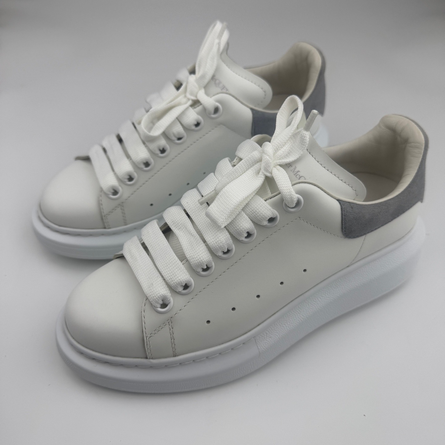 99新 Alexander McQueen/亚历山大·麦昆 厚底板鞋灰尾37码/3339